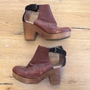 Free People clogs
